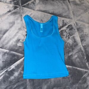 SKIMS LIMITED EDITION cotton ribbed tank top never worn. In perfect condition